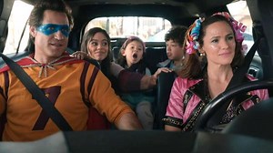 ‘Yes Day’ Review: Jennifer Garner and Édgar Ramírez Are Fun, Frazzled Parents in Netflix Family Comedy