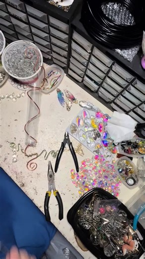 Tutorial on a plant starter Twisted Copper Creations. I am at the Michigan Renaissance Festival and beyond, Twisted Copper Creations is where imagination, nature, and handcrafted magic come together. Every piece I create begins with raw copper wire that I twist, shape, and transform into enchanted sculptures filled with spirit and story. ##tutorial##handmade##garden##homedecore