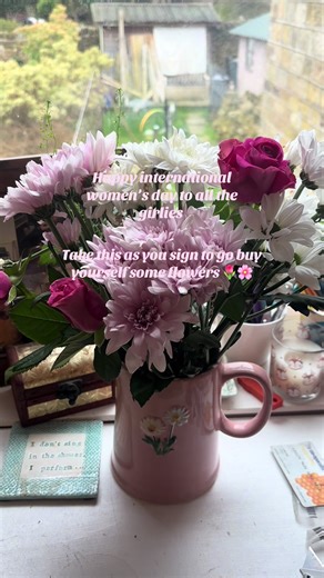 Because you all deserve to have things just as beautiful as you are xx🌷 #internationalwomenday #march8 #girlhood