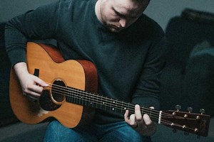 Exploring Fingerstyle Guitar Techniques in Celtic Music with the Traditional Welsh Song “Men of Harlech”