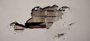 How to Remove Part of a Lath and Plaster Wall | DoItYourself.com