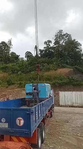 1.5K views · 16 reactions | Heavy equipment crane kato 45t loading air compressor #fblifestyle #craneoperator #cranelife | Bellon Ariel | Facebook