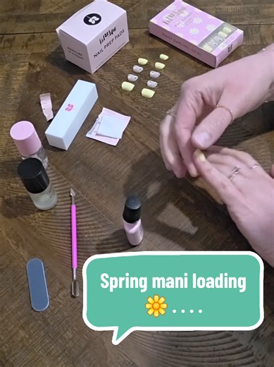 From blah ➡️ BLOOM 💅🌼 #pressonnails #springready #springvibes #bloomvibes #nailtok
