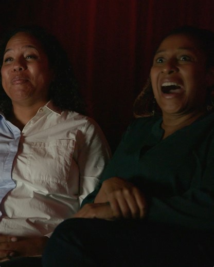 Het ultieme home entertainment system Gigantisch scherm, subliem geluid. Intense ervaring Kun jij onze Big Size TV’s aan? https://www.samsung.com/be/explore/entertainment/try-not-to-wow/ | Samsung