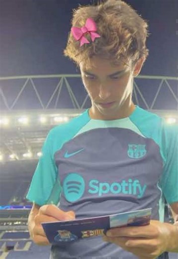 #JOAOFELIX || Guys i’m in a new era this colouring let me know if you like it i love it because its giving more Filmzpedri just an own style not some basic one :) || scp: fcb.scp || cr. Someone i found on my main acc || #filmzpedri #joaofelix #famous #fyppppppppppppppppppppppp #omegash