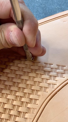 -- #oddlysatisfying #satisfying #stamping #asmr #saddle #maker #saddlery #talabarteria #selaria #handmade #handcraft #maker #loveislove #work #dirtyhandscleanmoney #leather #leatherwork #craftsmanship #inironwetrust | Ben Geisler