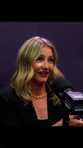 Netflix Tudum on Instagram: "Jamie Foxx IS the guy! 👏"