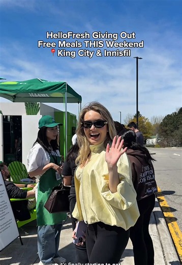 @HelloFresh summer meals are being given away at ONroute this weekend 🍔☀️ HelloFresh has brought their Big Green Fridge to the King City and Innisfil ONroute with free meals from their new Taste of Summer menu while supplies last. If you’re heading east for the long weekend, this might be the perfect road trip stop. They’re serving items like: • Grilled Beef Burgers • Rhubarb BBQ-Sauced Chicken with Apple and Celery Salad • Pesto Bocconcini Melts Everything is inspired by easy summer recipes ma