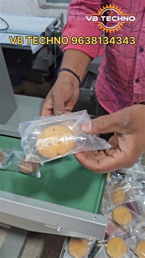 Automatic Flow Wrap Machine With Nitrogen Flushing 💨 #packingmachine #shorts