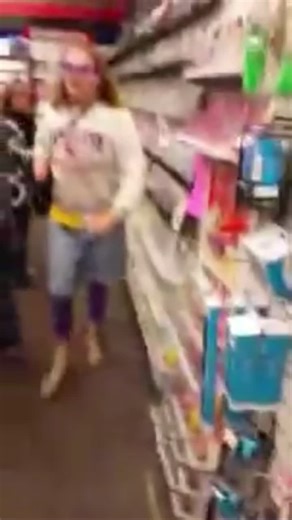 “Chris Chan maces a GameStop employee” #christianwestonchandler #christinewestonchandler #sonichu #chrischan #cwc #cwcville #gamestop #sonic #assault