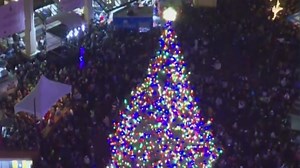 ‘Beautiful’: Pioneer Square’s Tree Lighting Ceremony rings in Christmas season for Portland