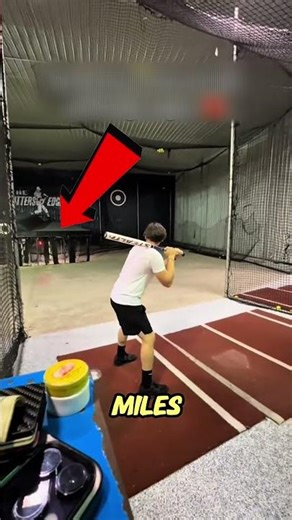 First Time vs 100 MPH Pitching Machine ⚾😱