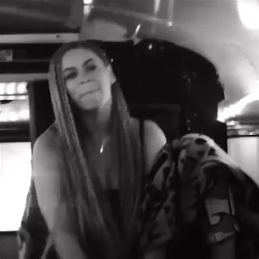 When your Goose is UP!@! Put your MIDDLE FINGERS 🖕🖕🖕🖕 UP!!! Telll YOU had Enough.!!!!! BYEBOYBYE!!!! #Beyonce #hadenough #middlefingersup #byeboybye #explorepage