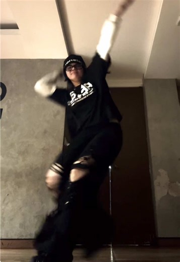 Discover the New Dance Trend: WHERE YOU AT?!