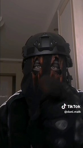 Masked Men - Call of Duty Konig Cosplay Outfits