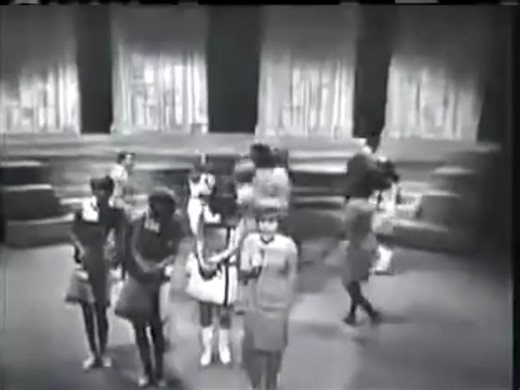 Lesley Gore 1963 - Judy's Turn To Cry | 60s Around Sounds Music