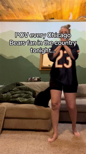 Chicago Bears Fan's Emotional Reaction to Playoff Loss