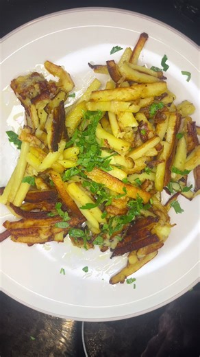 Potato ASMR: Enjoy the Crunch of Fresh Chips