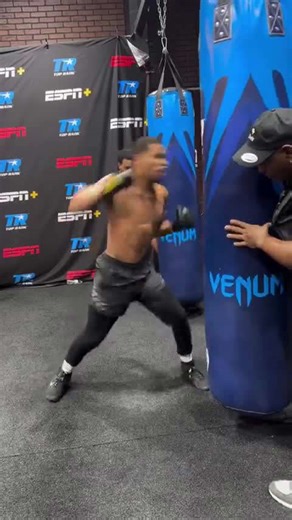 Devin Haney showing his power transitioned up to light welterweight