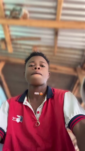 Vidéos de Opposé la 4 y’a plus wassa (@oppose.4) avec son original - Le lion du sympa