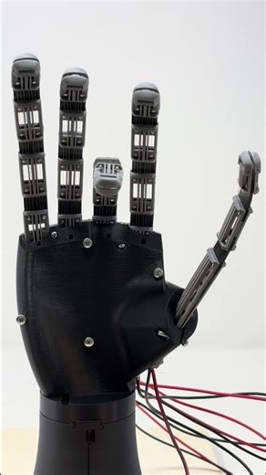 Actuation of a soft hand