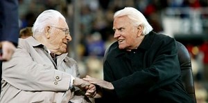 George Beverly Shea singing God's praise at 103