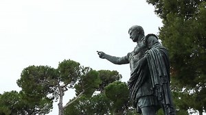 Gaius Iulius Caesar Octavianus Augustus Statue: Stockvideos & Filmmaterial (100 % lizenzfrei) 33741493 | Shutterstock