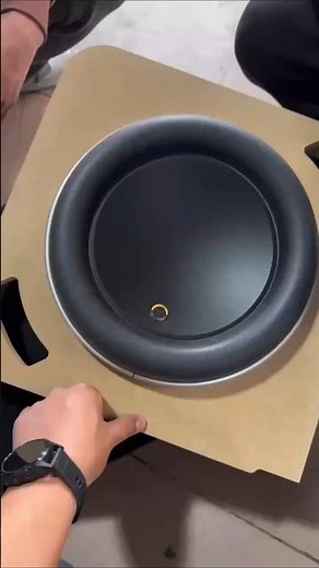 Car subwoofer king JL Audio W7