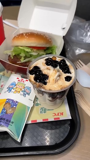 170K views · 3.2K reactions | #cook #kitchenware #livingroom #homemade #decoration #foodphotography #handmade #restaurant #kitchenrenovation #kitchenset #yummy #cheflife #delicious #interiordesigner #luxury #cuisine #kitchensofinstagram #foodblogger #foodstagram #wood #kitchencabinets #foodlover #art #kitchenisland #dinner #inspiration #m #instagram #kitchenideas #construction | Kitchen Kreations | Facebook