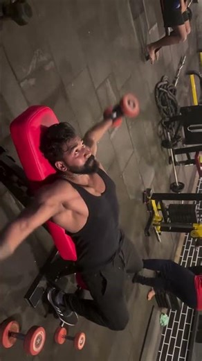 Top 5 Chest Workouts for Bigger & Stronger Pecs