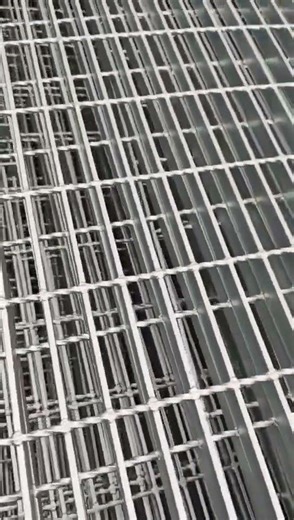 💪 Discover the Strength & Durability of Standard Steel Grating | Perfect for Industria
