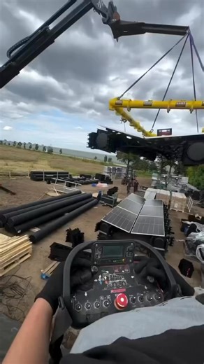 How do solar panels get on the water? They’re mounted on floating platforms, anchored securely in place. This way, they generate clean energy while saving valuable land space and keeping efficiency high. | Solar24news | Facebook