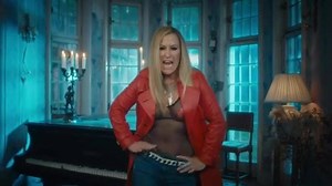 Quem não aguentava mais de saudade da Anastacia? 🙋 Ela voltou arrasando muito com o álbum "Evolution", que conta com hinos como "Caught In The Middle"! ✨ Ouça agora: https://umusicbrazil.lnk.to/EvolutionFP | Universal Music Brasil