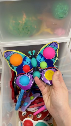 I love Monarch Butterflies 🫶🏻🦋🧡🖤 Butterfly fidgets available at FidgetToysPlus.com | Fidget Toys Plus