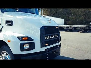 Mack MD6 Rollback Tow Truck