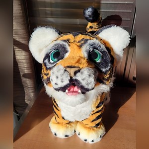 2016 FurReal Friend Roaring Tyler Playful Tiger Interactive Toy Kids HASBRO Inte