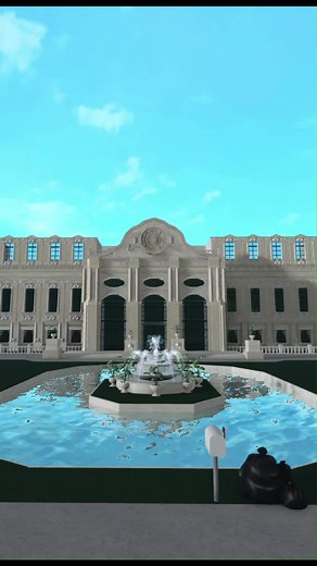 New Build in Bloxburg: Belvedere Palace Construction