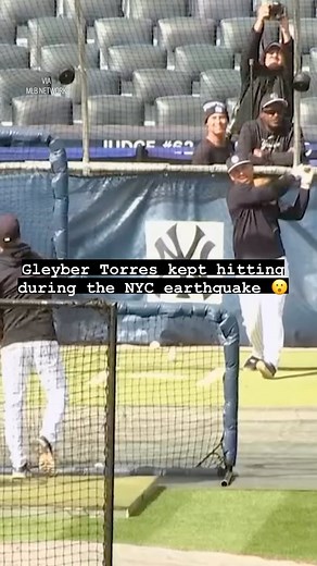 Not even an earthquake at Yankee Stadium can stop Gleyber😳 | Yahoo Sports