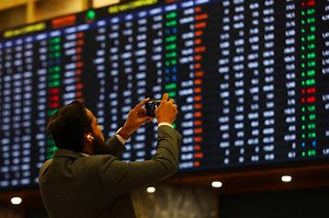 Trade Deal Optimism Lifts North Asian Stocks to Fresh Peaks