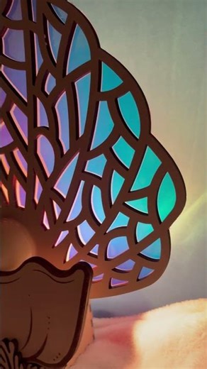 Rendu lumineux et effet holographique - Veilleuse Coquillage (Nuit)