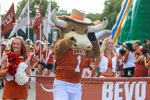 Tailgating tradition Bevo Blvd evokes nostalgia among Texas football fans, provides free fun before home game
