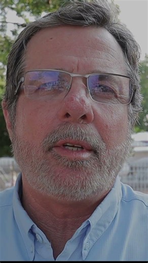 Elvis Presley bus Does anyone know if it still around? #Elvis #elvispresley