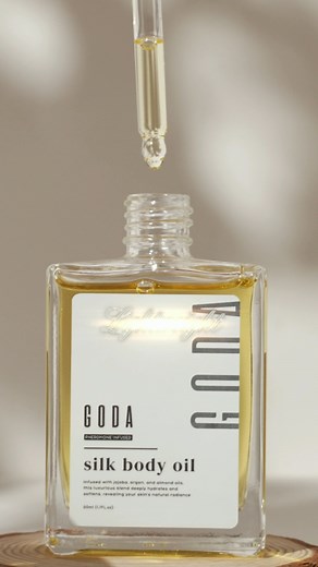 A lightweight, fast-absorbing blend of nourishing oils and butters that leaves your skin soft, smooth, and radiant. Wrap your body in luxury. Let your skin speak softness.✨ #silkbodyoil #glowinyourskin #bodyoil #love #perfumes #fragrance #perfumecollection #goda #forher | Goda Perfume
