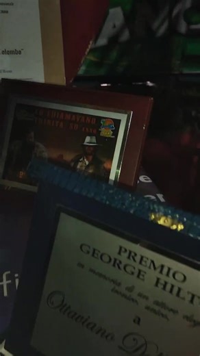 Onorati di aver avuto all'interno della hole del circo un pezzo di Storia del cinema italiano, capolavori che noi tutti da bambini abbiamo assistito almeno una volta. Grazie Ottaviano Dell'Acqua che con la tua Storia nei vari film hai portato dei brividi d'infanzia a tutti noi. Perché come abbiamo sempre detto le radici sono le basi per il futuro. | Circo Africa - Il Regno Animale