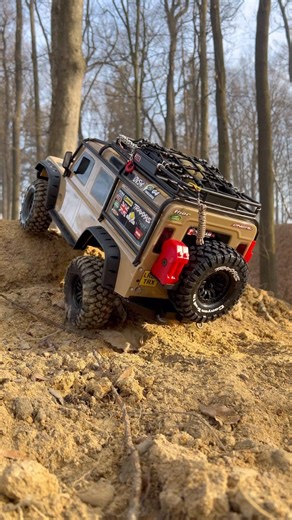 Love this rig ! ❤️ #rc #offroad #traxxas #trx4 #defender #viral #crawler #rccar #rcoffroad