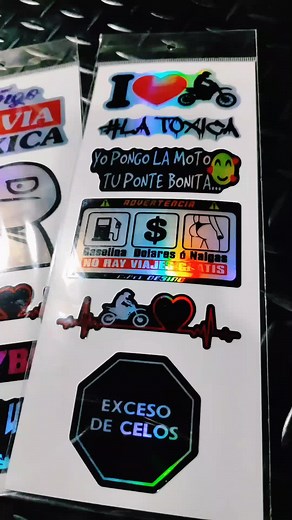 Calcomanías en Tornasol Personalizadas para Motos - Envíos Nacionales