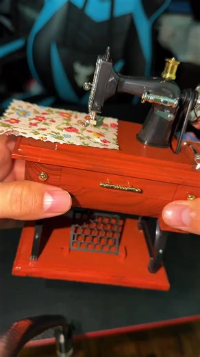 Remember the comforting hum of grandma's sewing machine? Our Sewing Machine Music Box captures that precious memory in a beautiful, musical tribute to sewing traditions. ⭐ What Makes It Special: ✅ MEMORY KEEPER - Preserves sewing heritage in musical form ✅ CONVERSATION STARTER - Beautiful piece that shares stories ✅ THERAPEUTIC - Soothing music reduces stress and anxiety ✅ HEIRLOOM QUALITY - Made to be passed through generations ✅ UNIQUE FIND - Not available in regular stores "I bought this for 