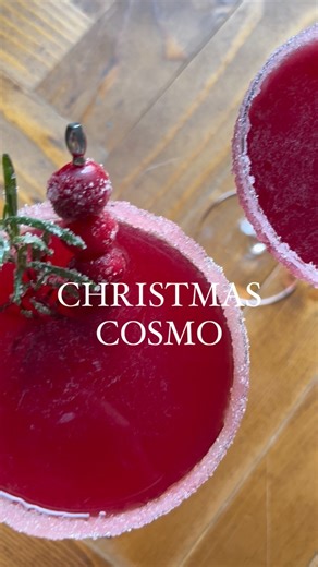 CHRISTMAS COSMO🎄✨🍸 She’s back and fabulous as ever. This cocktail graced our holidays a few years ago and it is bound to do the same again this season. So many of y’all made this loved this, and it makes me so happy. You can also make a BIG batch of this in a pitcher for parties, so we LOVE that. It’s delicious, it’s festive and it’s sure to be the hit of any holiday party. Here’s true magical recipe! 🎄🍸 Ingredients: 4 oz pure cranberry juice 3.5 oz Belvedere vodka 2 oz Cointreau 1.25 oz Cra
