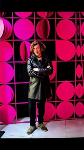 Psicodelic model session #lifestylemodel #fashion #sigmamodel #mediterraneanmodel #music