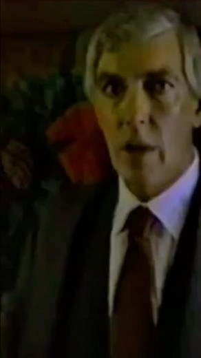 Peter Cook for Harvey’s Bristol Cream Commercial (1983) #christmas #1980s #vintagecommercial